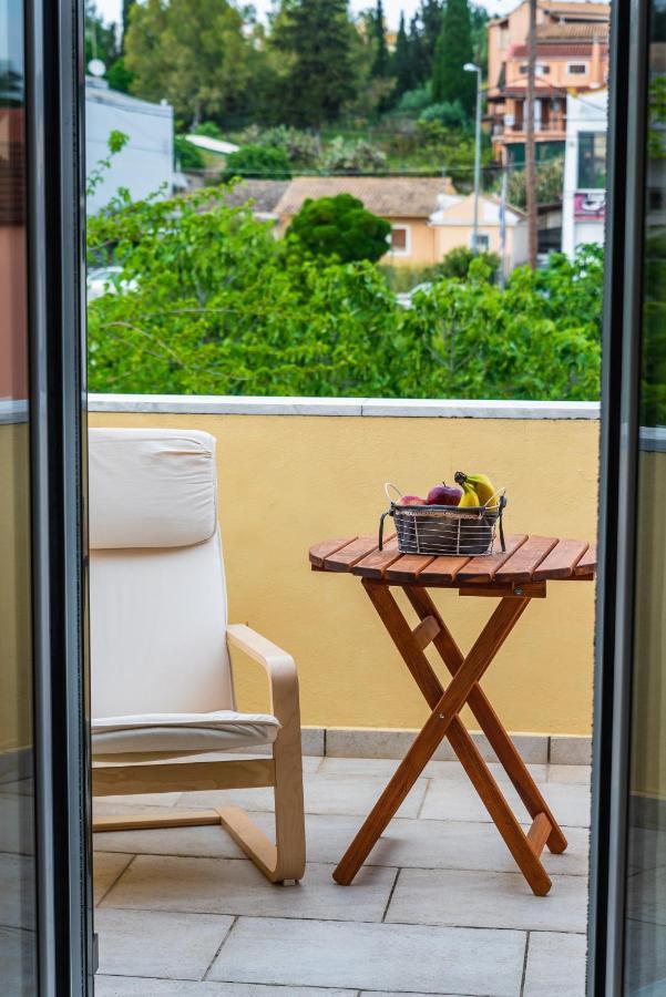 Julia΄S Apartment Alepou 外观 照片